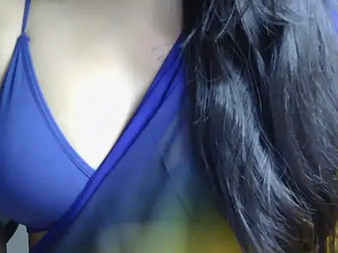 Chat +18 de Chubby_Chhaya ao vivo