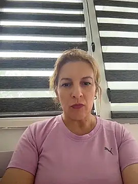 Hot-Milf4U – webcam-show