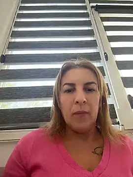 Hot-Milf4U – live chatrum