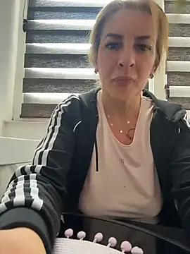 Hot-Milf4U Webcam show