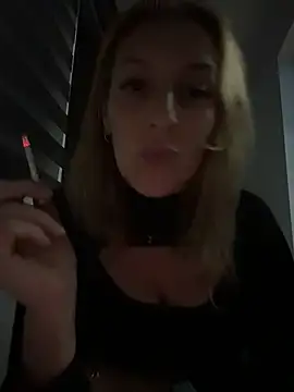 Hot-Milf4U Webcam-Show