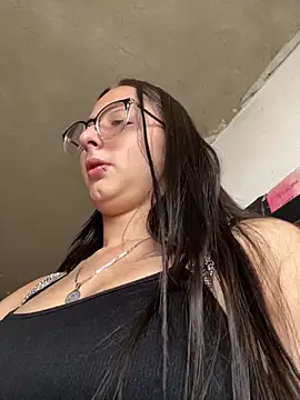 aria_rousse3's Live XXX Chat