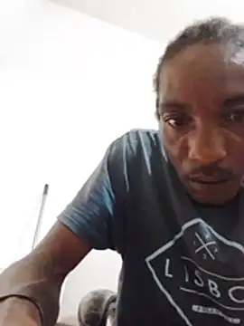 Show modela 121inkboy na web-kameri
