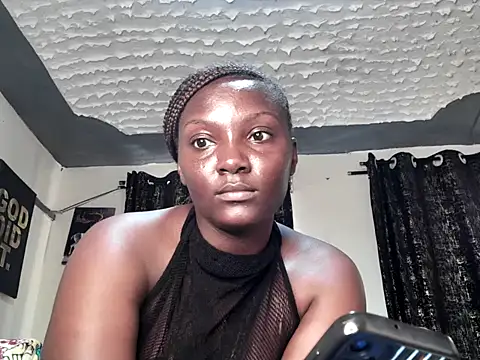 sexyleah25 Show in webcam