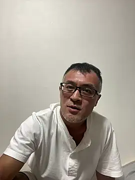 vansumi 在線直播表演