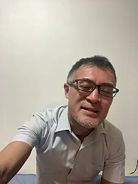 vansumi 在線直播表演