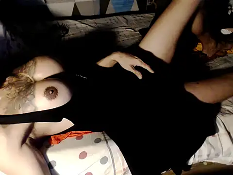 Show de Trish_CurveCock na webcam