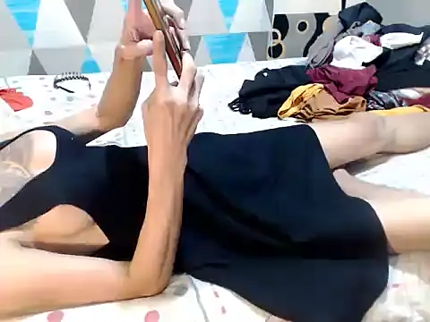 Show modela Trish_CurveCock na web-kameri