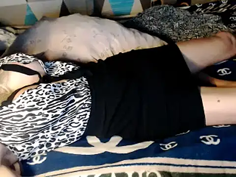Show de Trish_CurveCock na webcam
