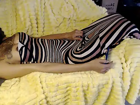 Trish_CurveCock's Webcam Show
