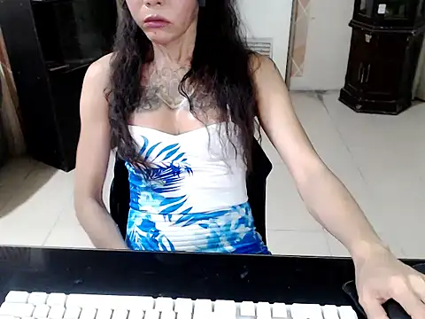 Trish_CurveCock Pertunjukan Webcam