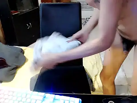 Webkamerová show Trish_CurveCock