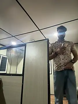 spiral__man007 Show Webcam