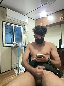 spiral__man007 Show Webcam