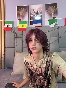 Mika_love_milo's Webcam Show