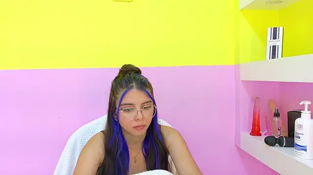 Kyomi_Hunt's Live XXX Chat