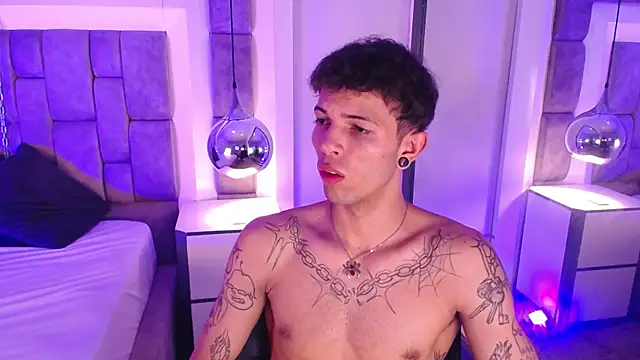 EnzoHunters Webcam show