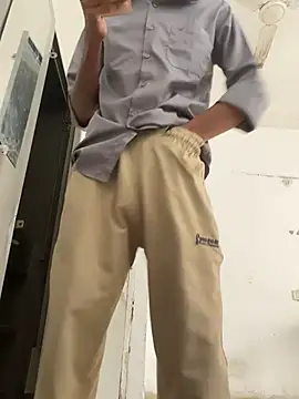 הופעת וובקאם של rohit_cockyboy