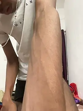 IndorecockyboyのライブXXXチャット