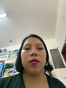 ISABELLA__LUNA's Webcam Show