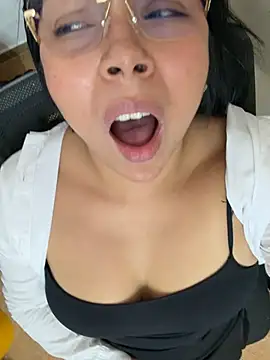 XXX chat uživo modela ISABELLA__LUNA