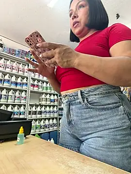 ISABELLA__LUNA élő XXX-chatje