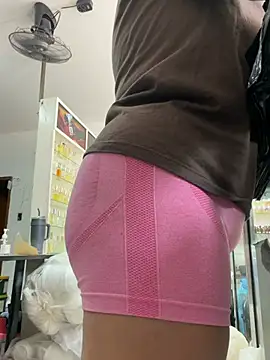 ISABELLA__LUNA Show in webcam