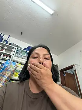 ISABELLA__LUNA XXX чат на живо