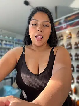 ISABELLA__LUNA XXX чат на живо