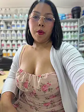 Chat XXX en directo de ISABELLA__LUNA