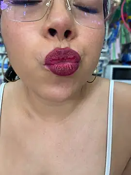 ISABELLA__LUNAのライブXXXチャット