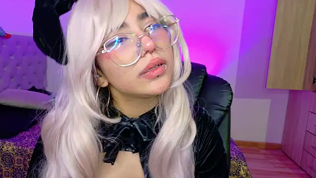 Alejaa_storm live XXX chat
