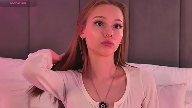JulyOwens XXX чат на живо