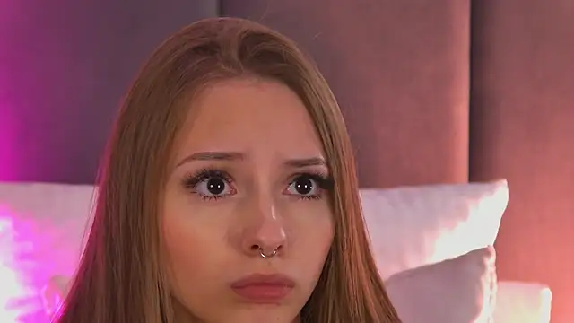 JulyOwens Chat XXX in diretta
