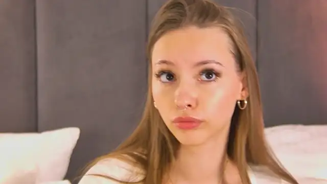 Chat XXX en directo de JulyOwens