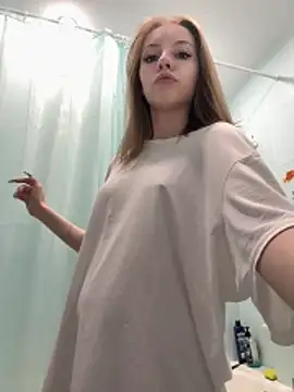 JulyOwens Adlı Modelin Canlı XXX Sohbeti