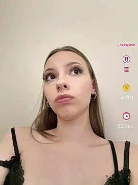 Chat +18 de JulyOwens ao vivo