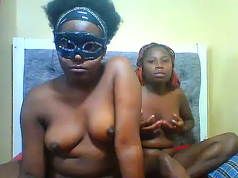 Živá chatovací místnost Horny_ebonies