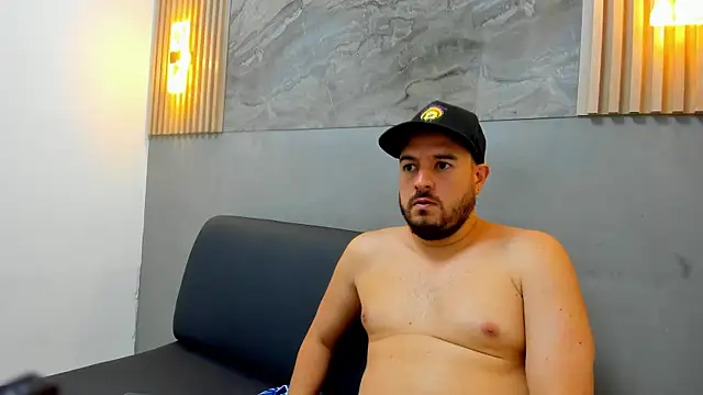 Show modela HARRY_SMIHT na web-kameri