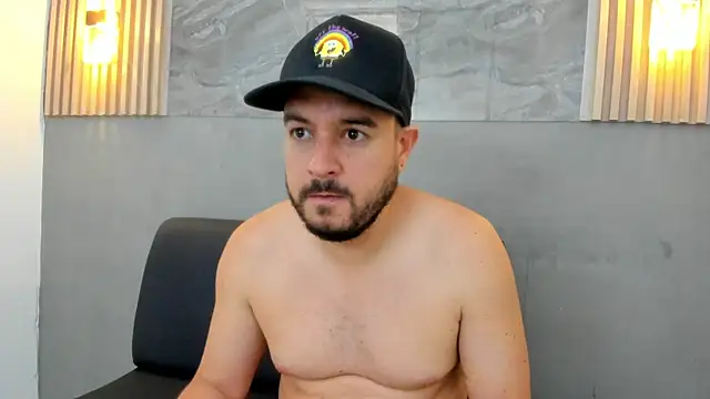 Show modela HARRY_SMIHT na web-kameri