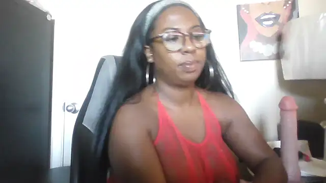 CyndyLouWho Show in webcam