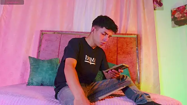 Show modela Vincent_Kane na web-kameri