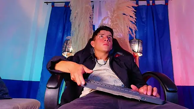 Show modela Vincent_Kane na web-kameri
