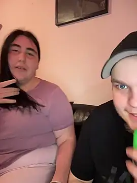 laraundTyler2008's Webcam Show