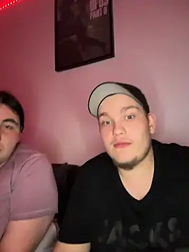 Вебкам-шоу laraundTyler2008