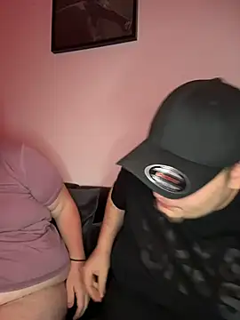 laraundTyler2008's Webcam Show