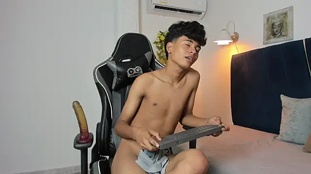 Show de jacob_cum23 na webcam