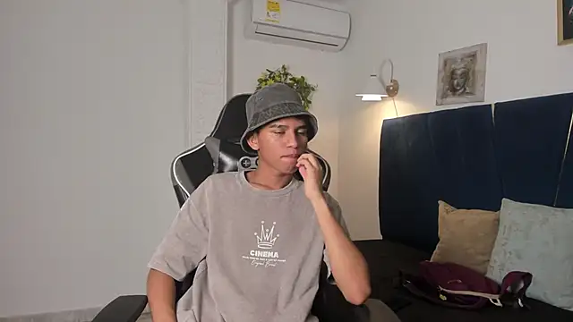jacob_cum23 webcam show
