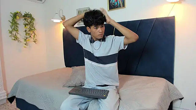 jacob_cum23 webcam show