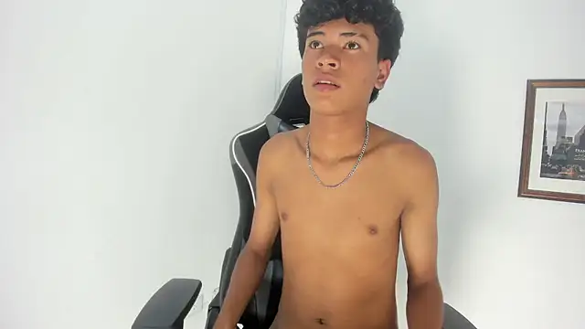 jacob_cum23 ওয়েবক্যাম শো